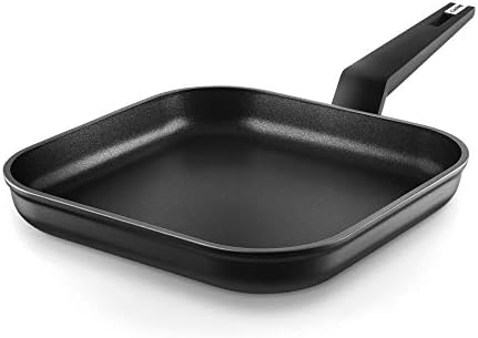 CASTEY - Titanium Induction Grill, Model TT-P27, Black, Lightweight, Easy to Clean, Non-Stick Aluminium Frying Pan, Even Heat Distribution, Measures 27 x 20.5 x 30 cm